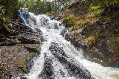 Dalat, bir yaz günü Vietnam'da Datanla şelale