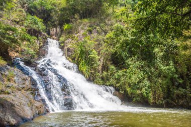 Dalat, bir yaz günü Vietnam'da Datanla şelale