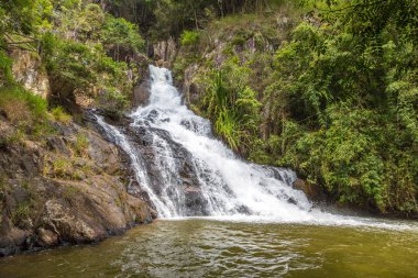 Dalat, bir yaz günü Vietnam'da Datanla şelale