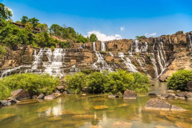 Dalat city, bir yaz günü Vietnam'da yakınındaki Pongour şelale