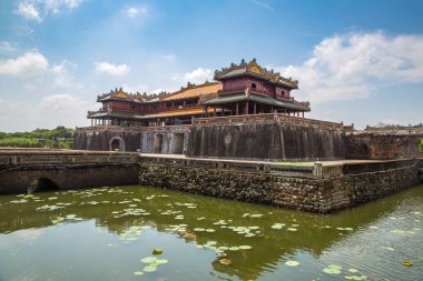 Kalesi, Imperial Kraliyet Sarayı, Yasak Şehir Hue, Vietnam bir yaz günü içinde