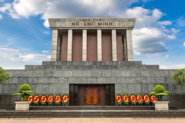 Ho Chi Minh Mausoleum Hanoi, Vietnam bir yaz günü içinde