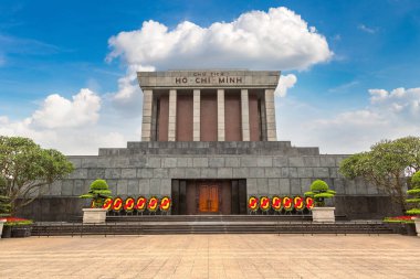 Ho Chi Minh Mausoleum Hanoi, Vietnam bir yaz günü içinde