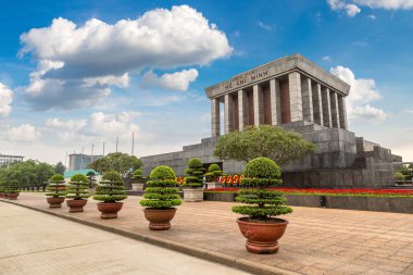 Ho Chi Minh Mausoleum Hanoi, Vietnam bir yaz günü içinde