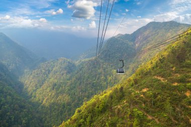 Fancipan Cable Car bir yaz günü Sapa, Lao Cai, Vietnam