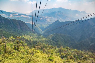 Fancipan Cable Car bir yaz günü Sapa, Lao Cai, Vietnam