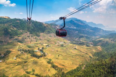 Fancipan Cable Car bir yaz günü Sapa, Lao Cai, Vietnam
