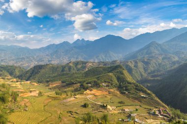 Panoramik Terraced pirinç alan bir yaz günü Sapa, Lao Cai, Vietnam