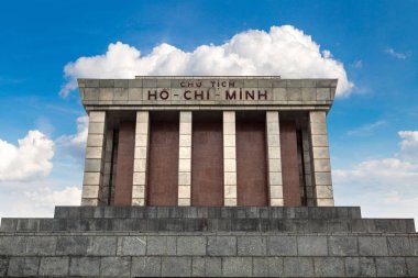 Ho Chi Minh Mausoleum Hanoi, Vietnam bir yaz günü içinde