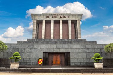 Ho Chi Minh Mausoleum Hanoi, Vietnam bir yaz günü içinde