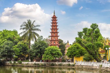 Bir yaz günü, Hanoi, Vietnam için Tran Quoc pagoda