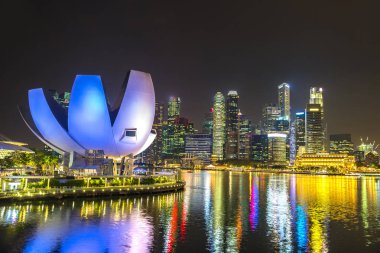 Singapur - 23 Haziran 2018: Sanat Müzesi ve bilim Singapur yaz gün