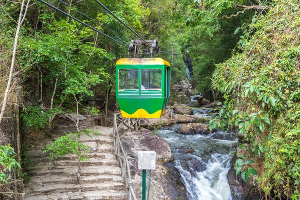 Teleférico Acima Cachoeira Datanla Dalat Vietnã Dia Verão — Fotografia de Stock