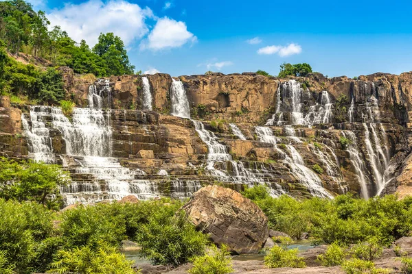 Řada Dalších Podobě Vodopádu Poblíž Města Dalat Vietnam Letním Dni — Stock fotografie