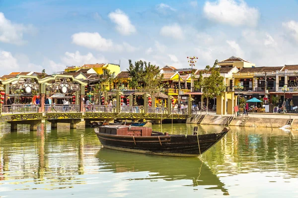 Barcos Tradicionais Hoi Vietnã Dia Verão — Fotografia de Stock