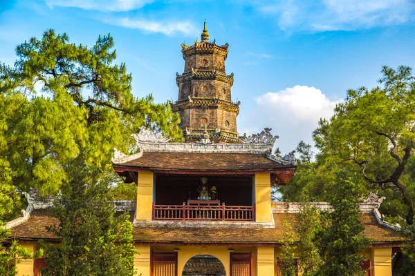 Thien Pagoda Hue Vietnã Dia Verão — Fotografia de Stock