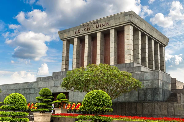 Chi Minh Mausoleum Hanoi Vietnam Een Zomerdag — Stockfoto