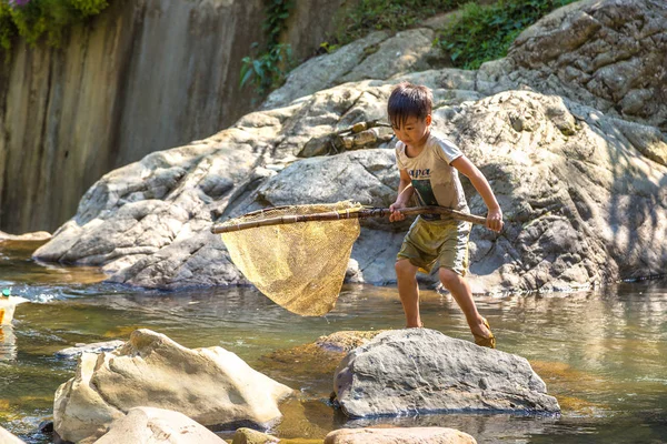 Sapa Vietnam Juin 2018 Pêche Rivière Sapa Lao Cai Vietnam — Photo