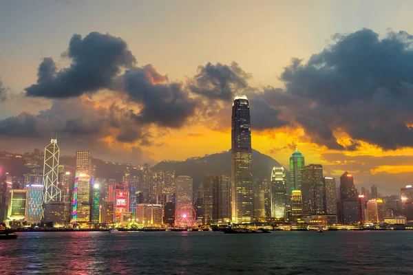 Victoria Limanı Hong Kong yaz akşam '