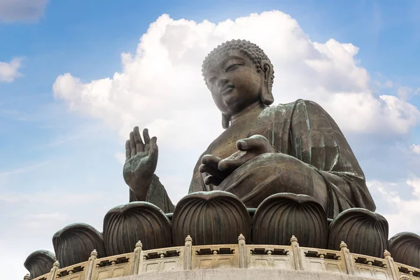 Riesenbuddha Hongkong Sommertag — Stockfoto