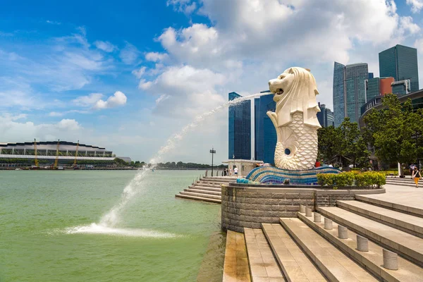 Singapur Junio 2018 Estatua Fuente Merlion Símbolo Singapur Día Verano —  Fotos de Stock