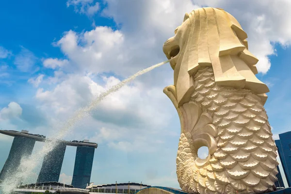 Singapur Junio 2018 Marina Bay Sands Estatua Fuente Merlion Símbolo —  Fotos de Stock