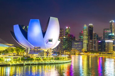 Singapur - 23 Haziran 2018: Sanat Müzesi ve bilim Singapur yaz gün