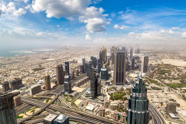 Bir yaz günü Dubai şehir merkezinin hava görüntüsü, Birleşik Arap Emirlikleri