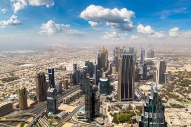 Bir yaz günü Dubai şehir merkezinin hava görüntüsü, Birleşik Arap Emirlikleri