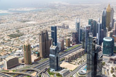 Bir yaz günü Dubai şehir merkezinin hava görüntüsü, Birleşik Arap Emirlikleri
