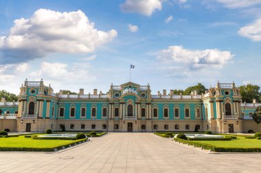 Kiev, Ukrayna güzel yaz gün sarayda Mariinsky