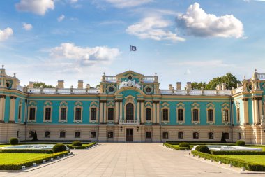 Kiev, Ukrayna güzel yaz gün sarayda Mariinsky