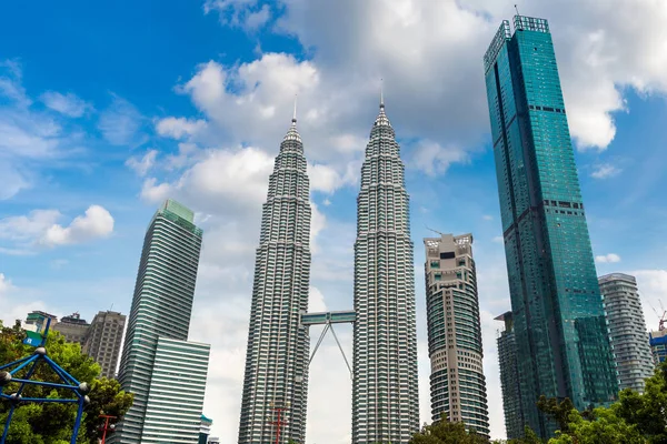 Kuala Lumpur Malaysia June 2018 Petronas Towers Tallest Buildings Kuala — Stock Photo, Image