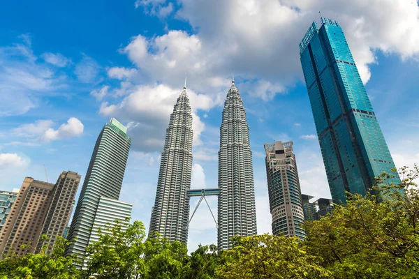 Kuala Lumpur Malaysia June 2018 Petronas Towers Tallest Buildings Kuala — Stock Photo, Image