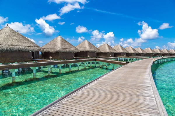 Maldives June 2018 Water Villas Bungalows Wooden Bridge Tropical Beach — Stock Photo, Image