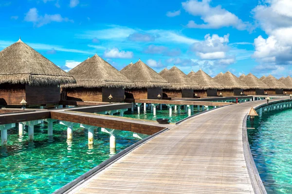 Maldives June 2018 Water Villas Bungalows Wooden Bridge Tropical Beach — Stock Photo, Image