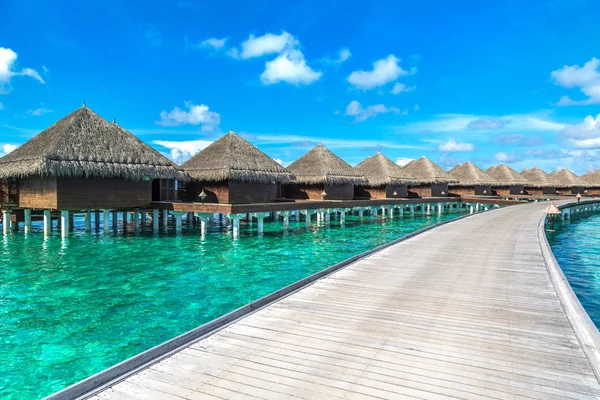 Maldives June 2018 Water Villas Bungalows Wooden Bridge Tropical Beach — Stock Photo, Image