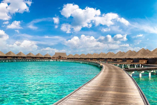 Maldives June 2018 Water Villas Bungalows Wooden Bridge Tropical Beach — Stock Photo, Image