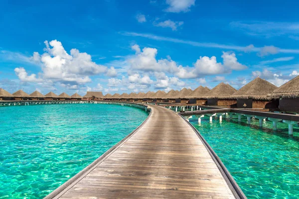 Maldives June 2018 Water Villas Bungalows Wooden Bridge Tropical Beach — Stock Photo, Image