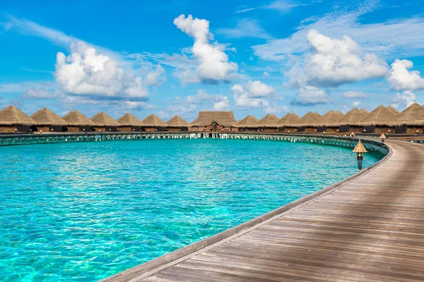 Maldives June 2018 Water Villas Bungalows Wooden Bridge Tropical Beach — Stock Photo, Image