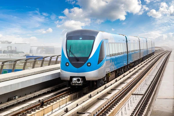 Dubai Tunnelbana Järnväg Sommardag Dubai Förenade Arabemiraten — Stockfoto