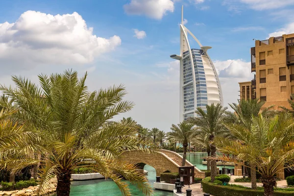 Dubaj Zea Czerwca 2018 Widok Burj Arab Hotel Madinat Jumeirah — Zdjęcie stockowe