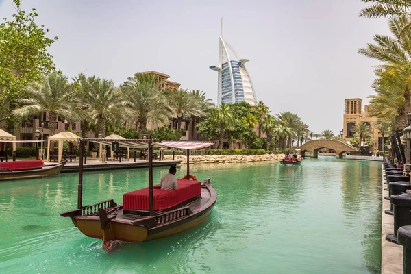 Dubai Verenigde Arabische Emiraten Juni 2018 Uitzicht Burj Arab Hotel — Stockfoto