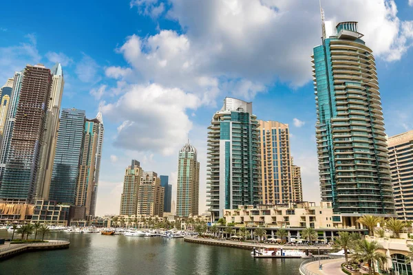Dubai Marina Einem Sommertag Dubai Vereinigte Arabische Emirate — Stockfoto