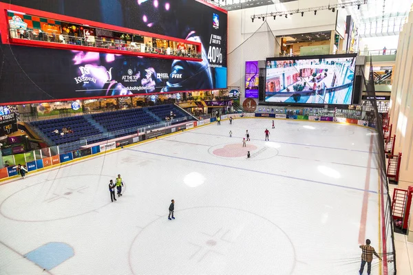 Dubai Uae June 2018 Ice Rink Dubai Mall United Arab — Stock Photo, Image
