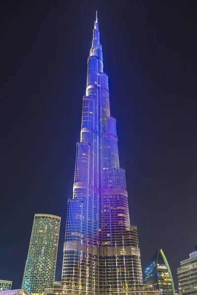 DUBAI, BAE - 26 Haziran 2018: Burj Halife, Dubai, Birleşik Arap Emirlikleri