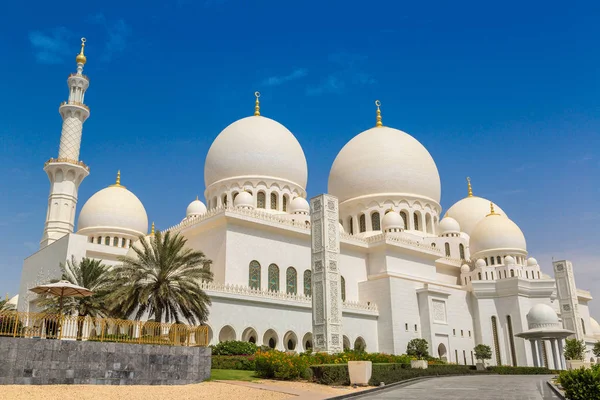 Xeque Zayed Grande Mesquita Abu Dhabi Dia Verão Emirados Árabes — Fotografia de Stock