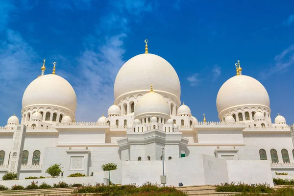 Grande Moschea Sheikh Zayed Abu Dhabi Una Giornata Estate Emirati — Foto Stock