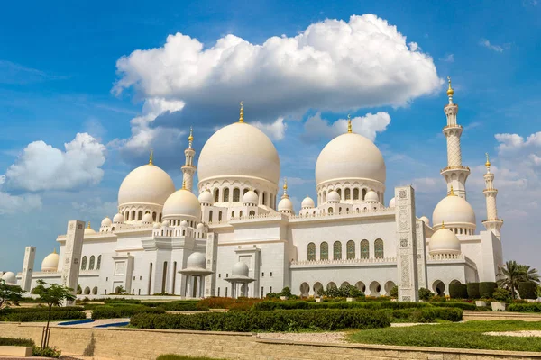 Masjid Agung Sheikh Zayed Abu Dhabi Pada Musim Panas Uni — Stok Foto