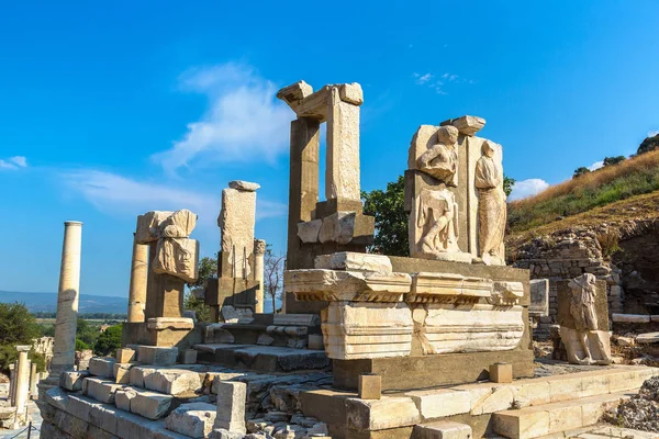 Ruinas Antigua Ciudad Éfeso Antigua Ciudad Griega Turquía Hermoso Día —  Fotos de Stock